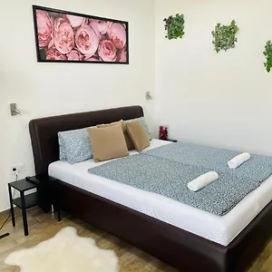 https://attila-studio-apartments.hotels-hajduszoboszlo-hungary.com