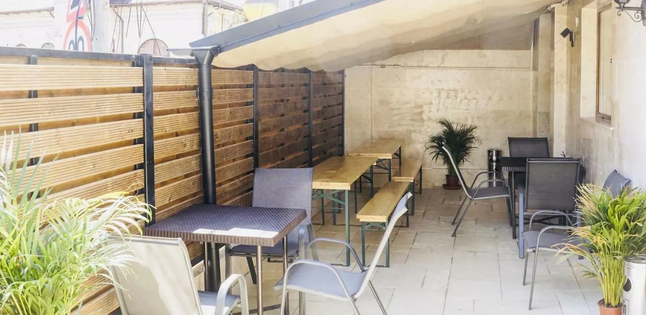 בוקרשט Byzanthin Hostel 0*,